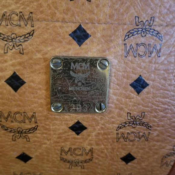 VINTAGE  MCM luggage  laptop carry on detachable strql bag - Picture 6 of 16